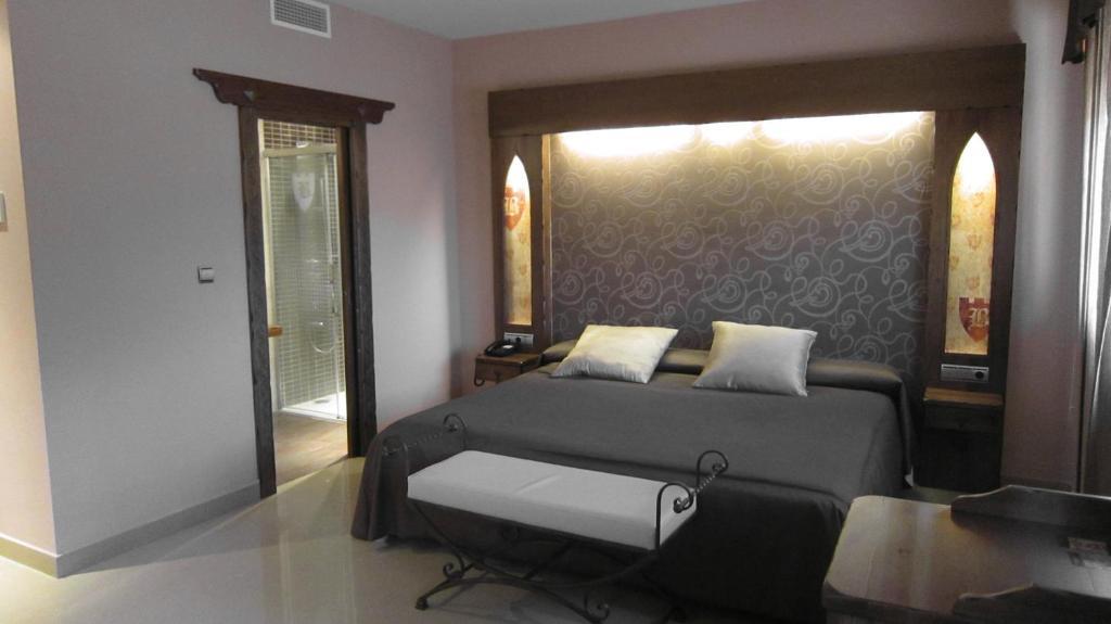 Hotel La Brasa Vélez de Benaudalla Pokoj fotografie